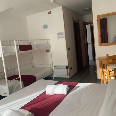 Fraiteve فندق تْشيسانا تورَنيسي